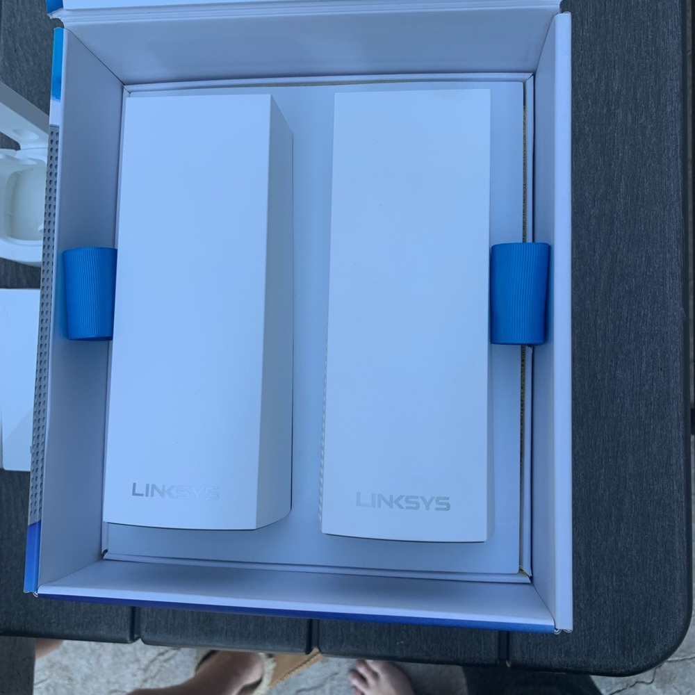 Linksys - Picture 2 of 4